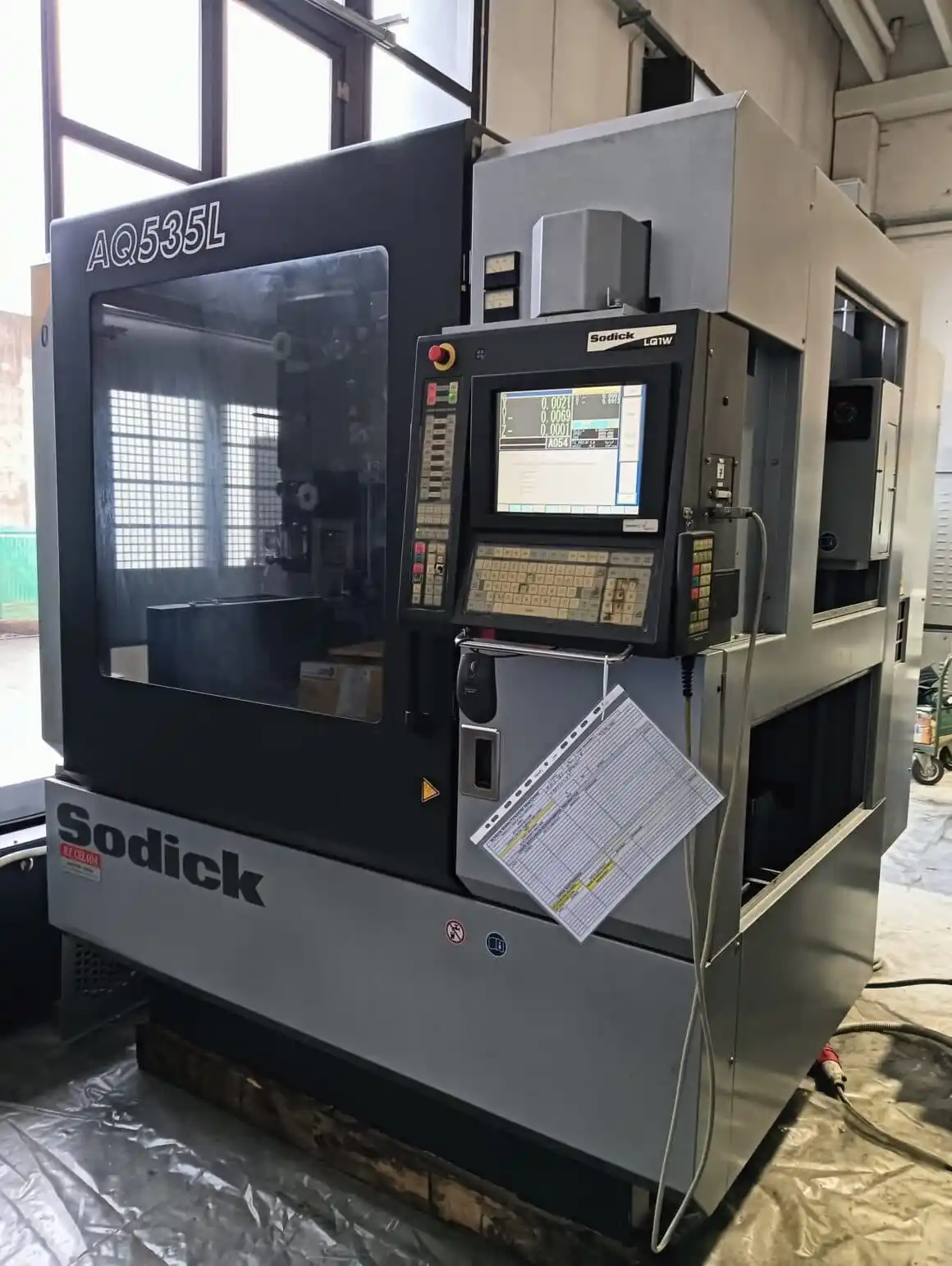 Elettroerosione a filo Sodick AQ535L Usata 1