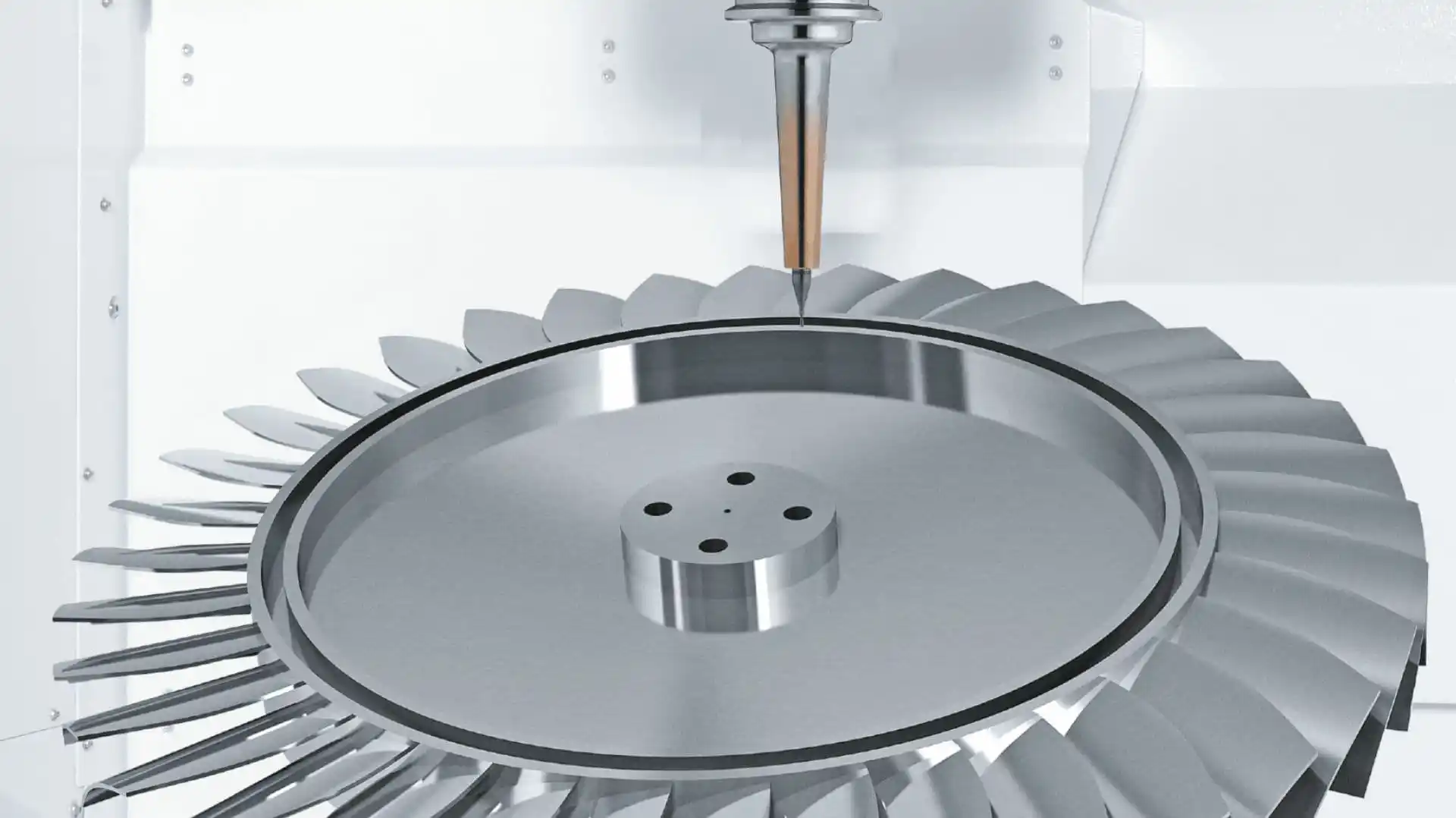 centro di lavoro 5 assi