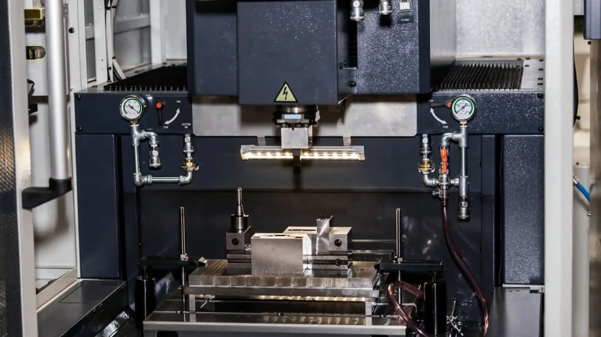 Elettroerosioni a filo usate Tecnomac Systems