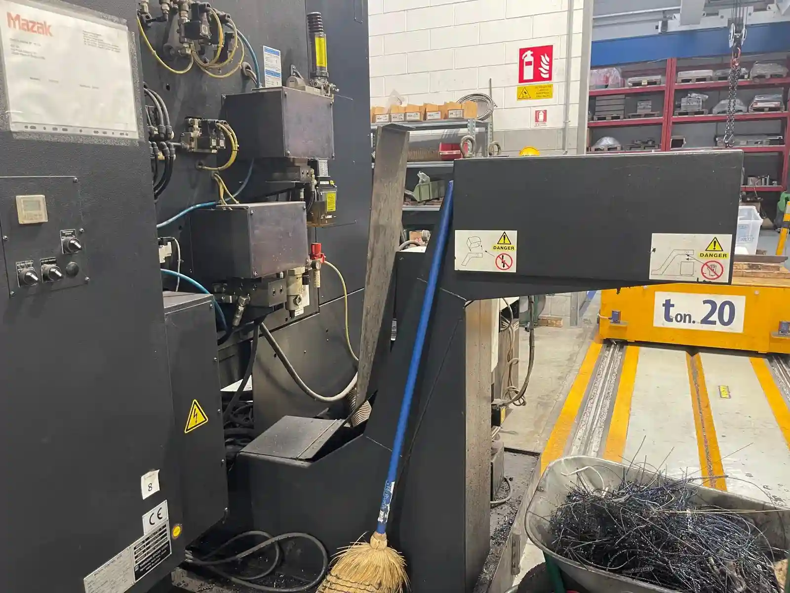 Mazak-Variaxis-730-5x-II (6)