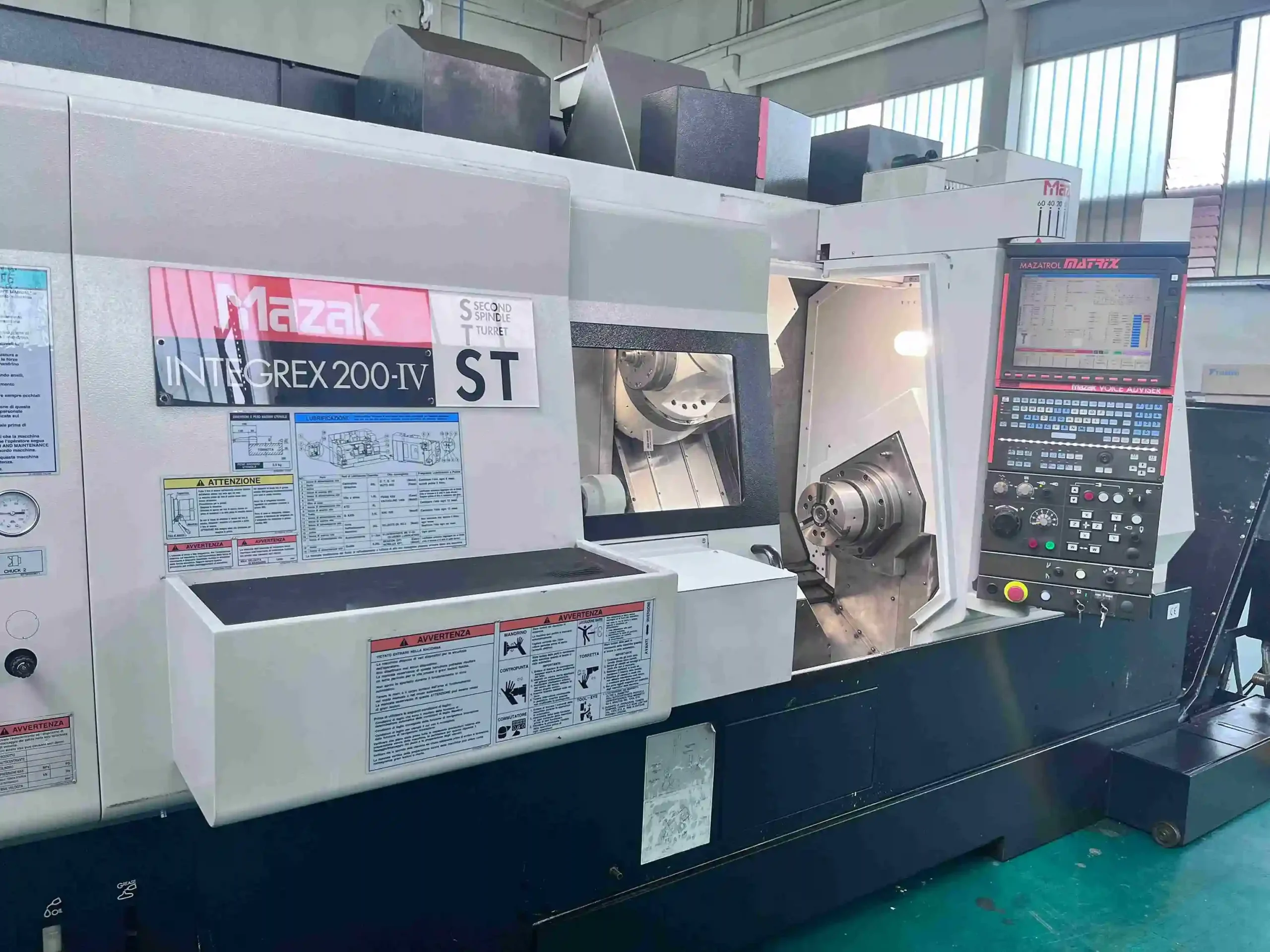 Mazak Integrex 200 IV ST vista frontale 3