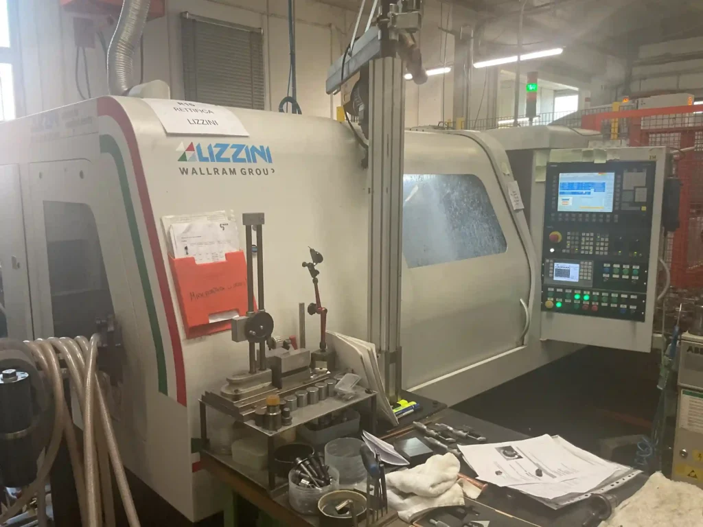 LIZZINI RETTIFICATRICE CILINDRICA UNIVERSALE DA INTERNO ESTERNO IG FM